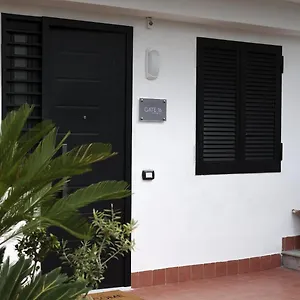  Apartment Gate 16
