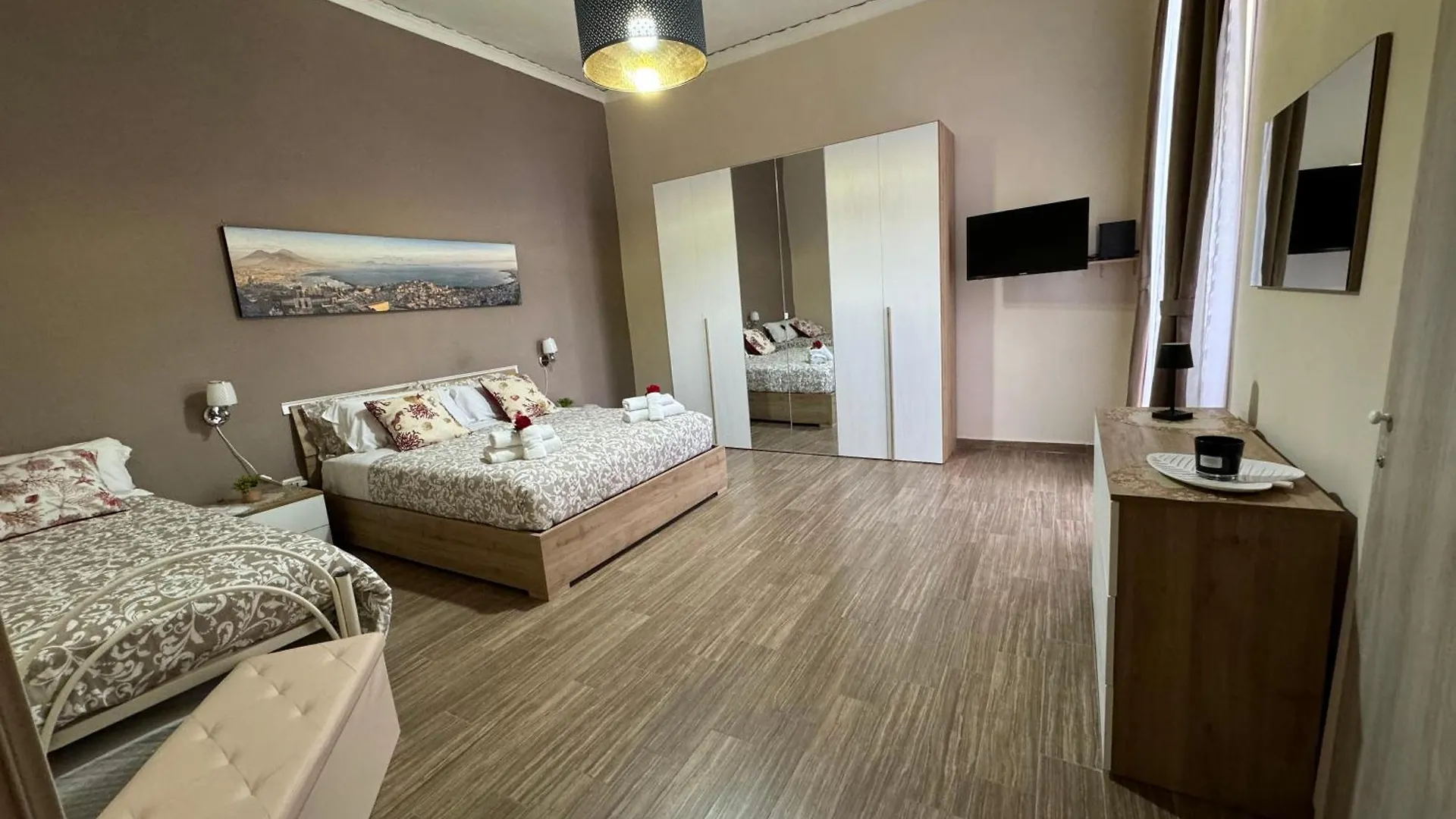 Ferienwohnung Historical Center Valery Sweet House Neapel Italien